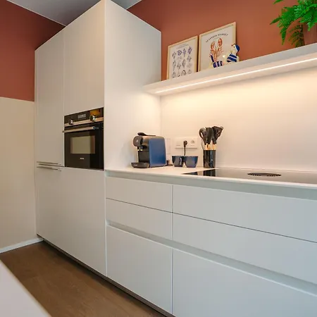 Luxury For 4 People In The Center Apartment